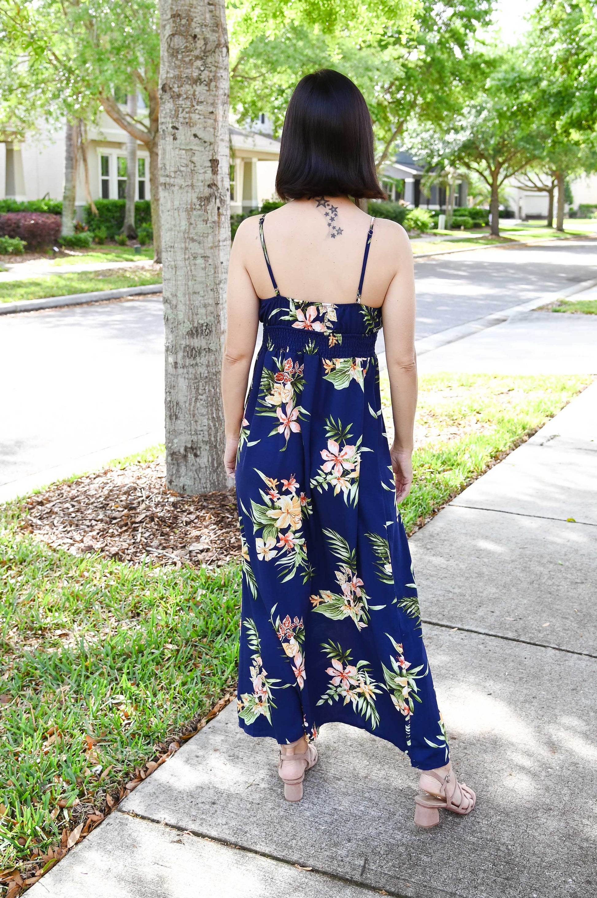 floral navy blue maxi dress Keep Blooming Floral Maxi Dress (Navy Blue)